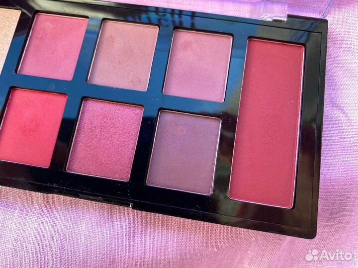 Палетка теней NYX matchy-matchy Berry mauve