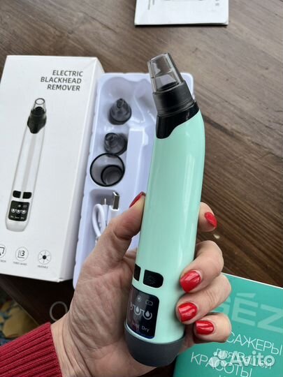 Прибор для вакуумной чистки лица