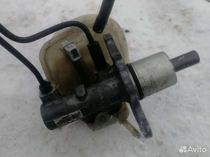 Цилиндр тормозной ауди а4б5