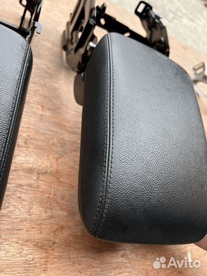 Подлокотник audi a4 a5 кожа черная