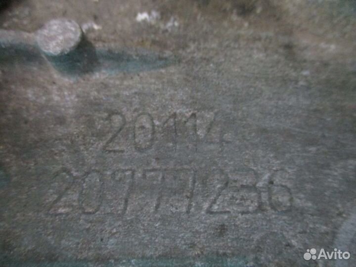 Передняя крышка двс Volvo 20777236