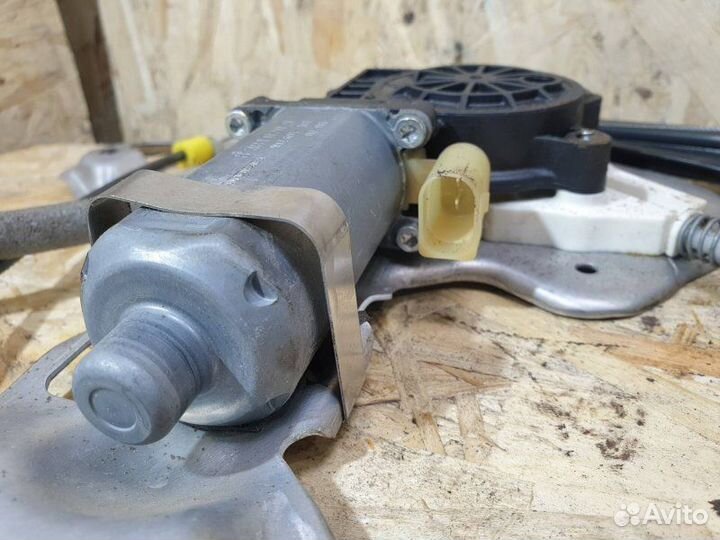 Стеклоподъемник передний правый Land Rover Range