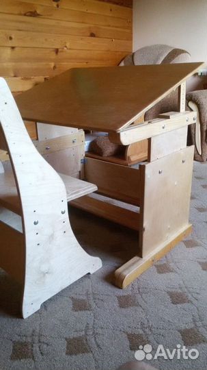 Парта и стул для школьника