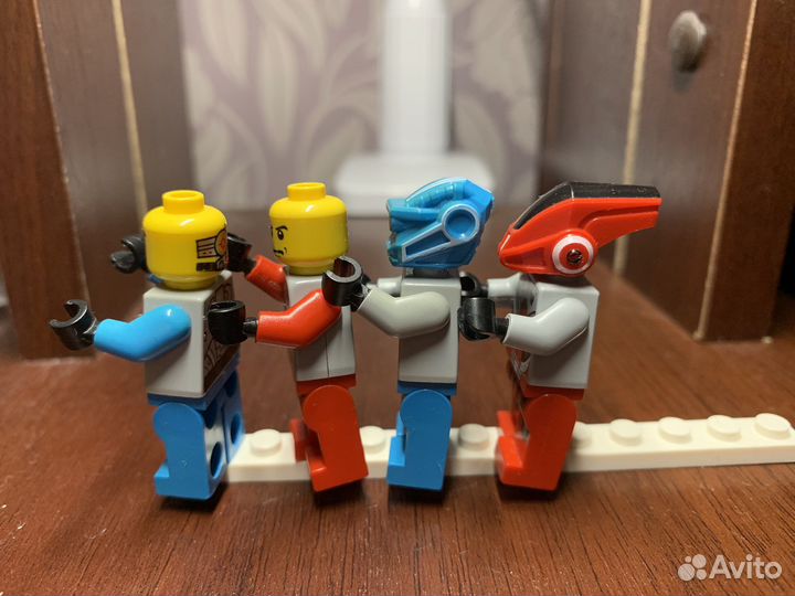 Lego galaxy squad