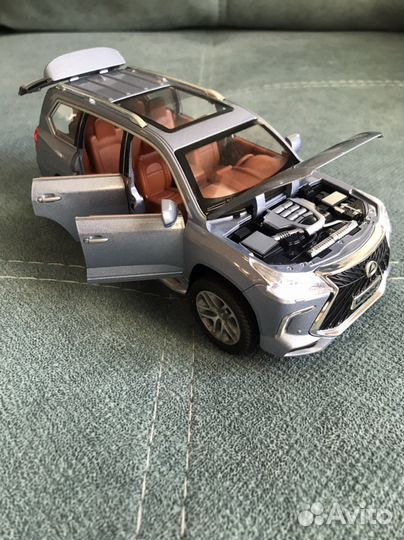 Модель Lexus. Бесплатная доставка
