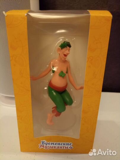 Фигурки разных героев фильмов и мультфильмов