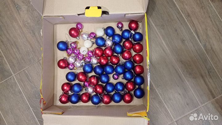 Елка искусственная + игрушки