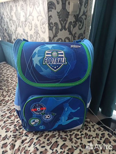 Школьный рюкзак