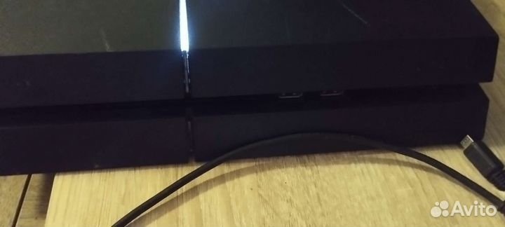 Игровая приставка ps4