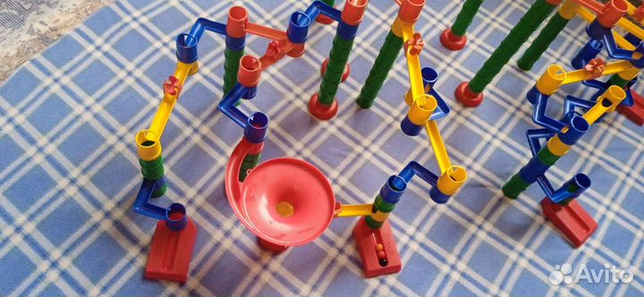 Лабиринт с шариками