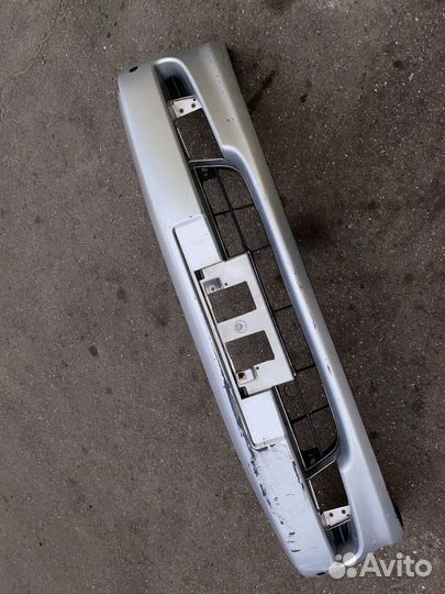 Бампер передний Toyota Ipsum SXM10 5211944010