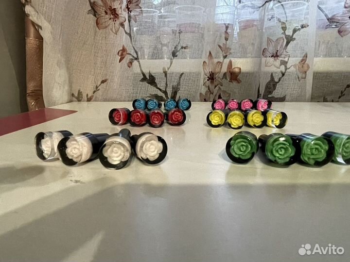 Комплект фиксаторы дверных замков Розочки,роза