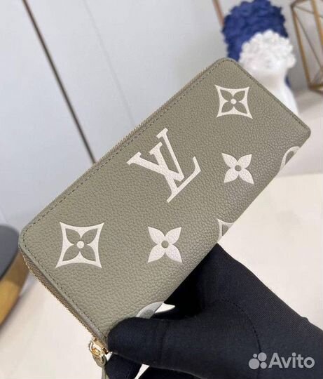 Louis Vuitton Clemence