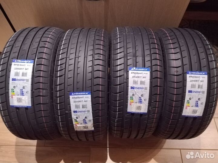 Triangle EffeXSport TH202 275/30 R19 96Y