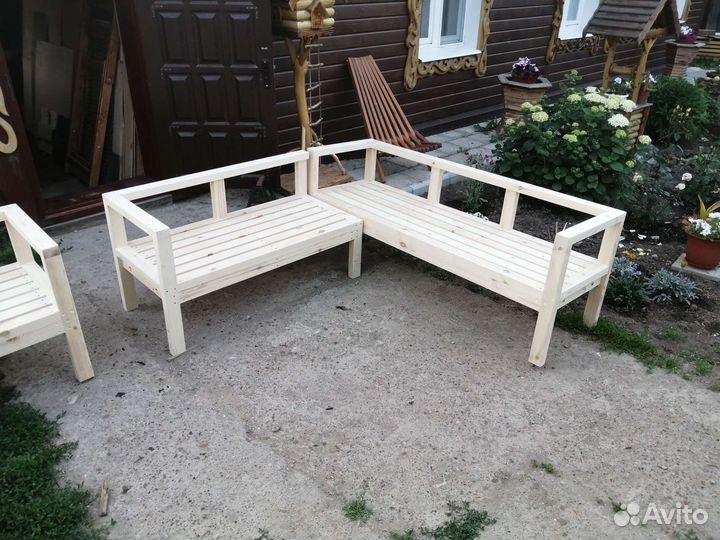 Изготовление мебели из дерева для сада