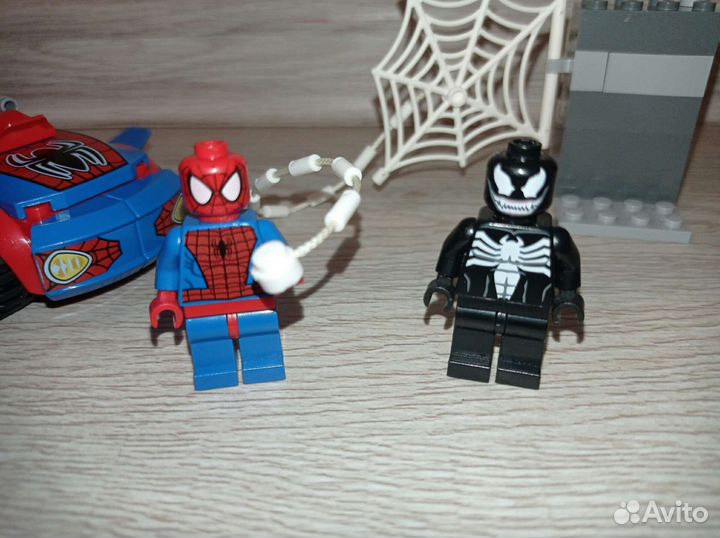 Lego 76127, 10665, 60068