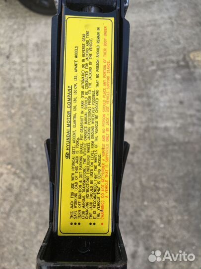 Оригинальный домкрат Hyundai