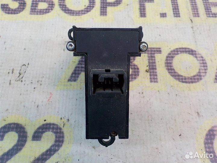 Кнопка аварийной сигнализации Mazda Mazda 3 (BL)