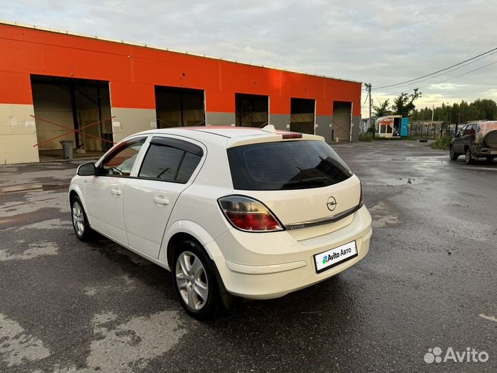 Opel Astra 1.6 МТ, 2012, 145 000 км