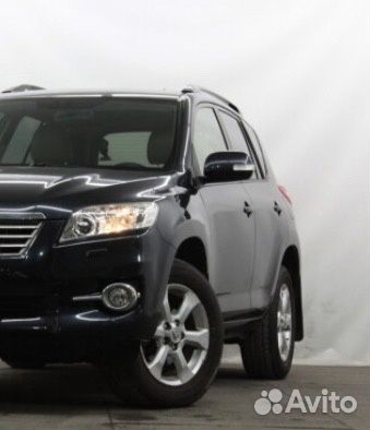 В разборе Toyota RAV4 (XA30) 2012