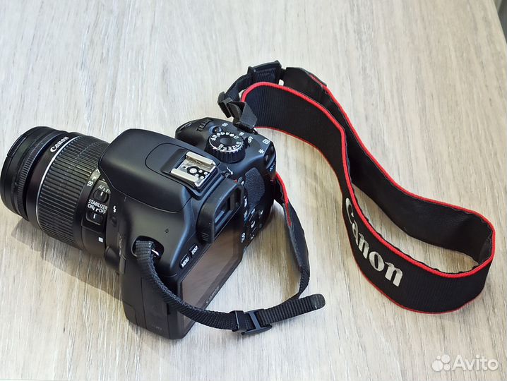 Фотоаппарат Canon EOS 550D
