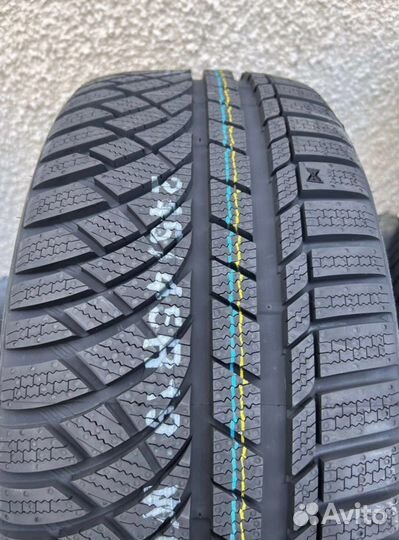 Kumho WinterCraft WP72 245/45 R19 и 275/40 R19