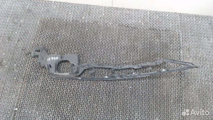 Кронштейн крыла BMW X5 E70, 2008