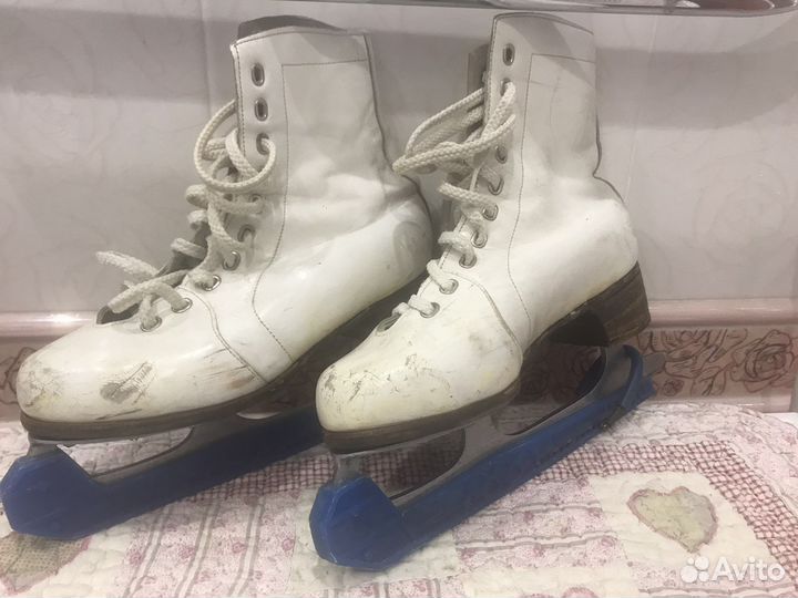 Коньки женские 38