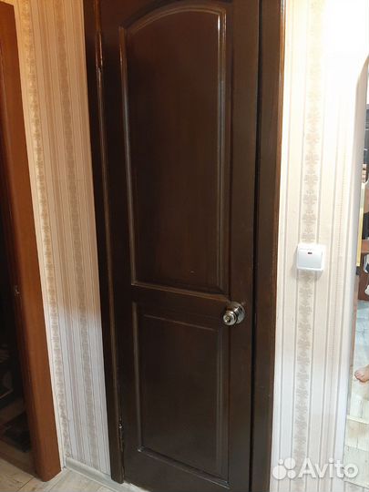 Двери из натурального дерева.ширина 60см.длинна 2м