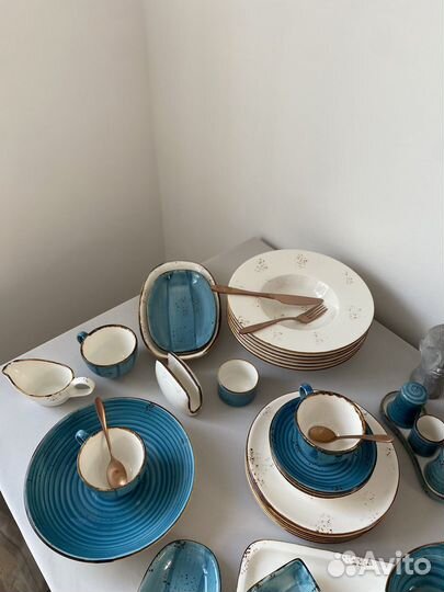 Посуда. Сервиз. Тарелки. Набор посуды