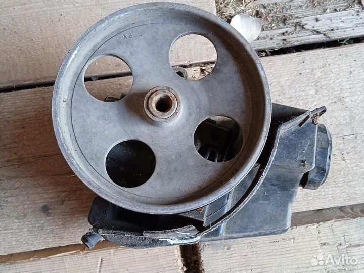 Citroen xsara picasso Насос гура