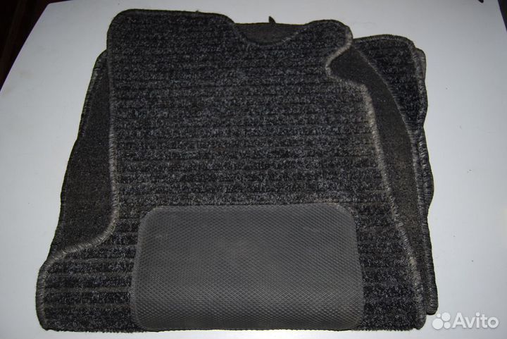 Ковры авто для mercedes 124