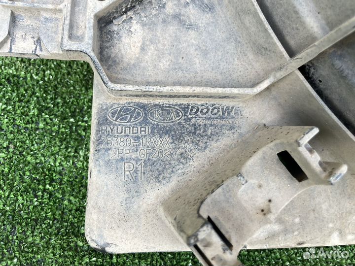 Вентилятор радиатора Hyundai Solaris 1