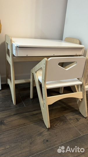 Детский рустущий стол и стул