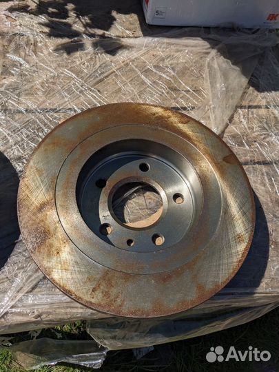 Тормозные задние диски на Шевроле