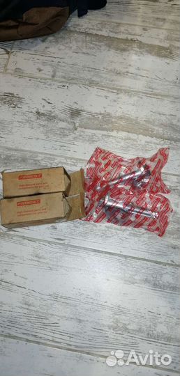 Развальные больты renault duster