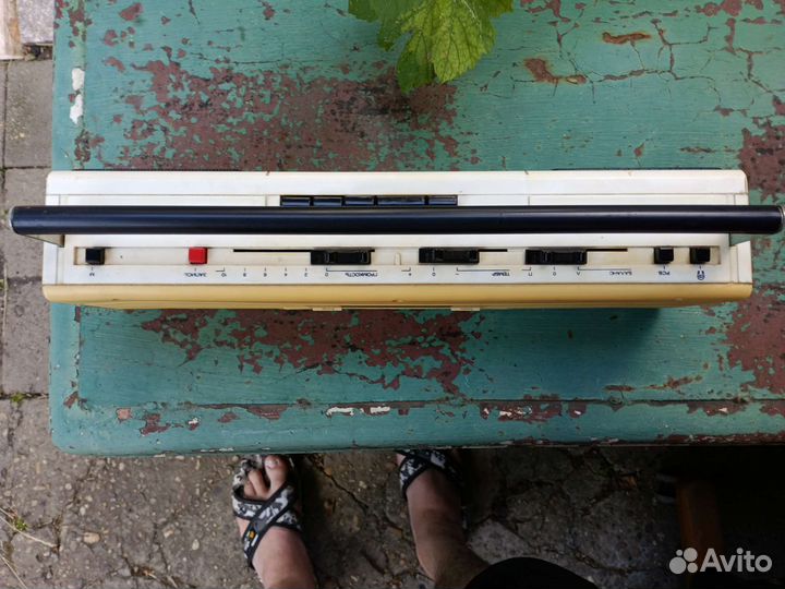 Кассетный магнитофон Весна М310-С1 СССР