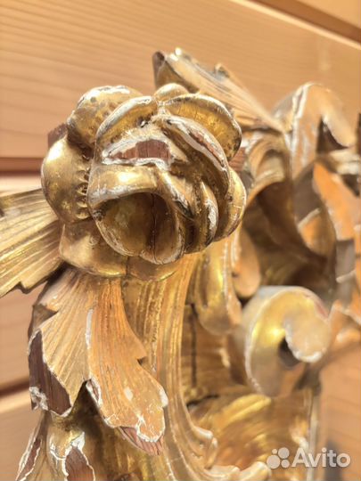 Антикварное настенное зеркало