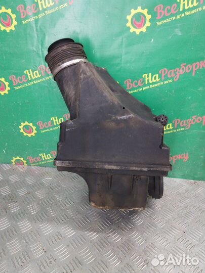 Корпус воздушного фильтра Bmw E39 седан