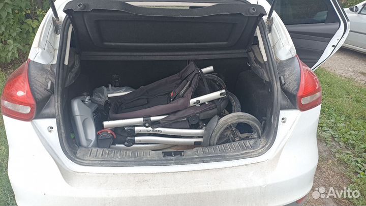 Коляска для погодок