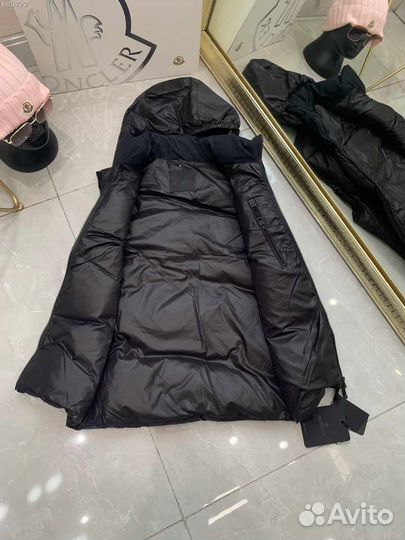 Жилетка женская moncler