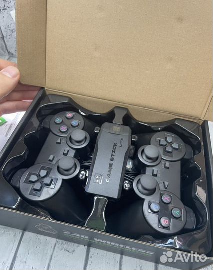 Игровая приставка PlayStation 10.000 игр