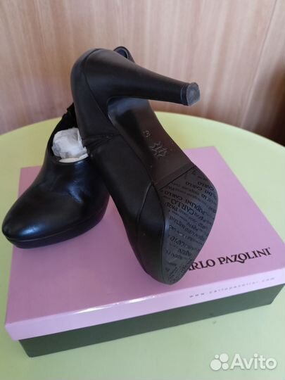 Полуботинки женские 37 черные новые