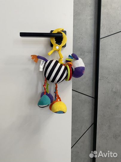 Игрушка Зебра на коляску