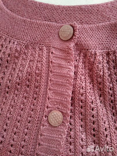 Безрукавка женская вязанная