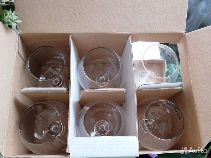 Коньячные бокалы