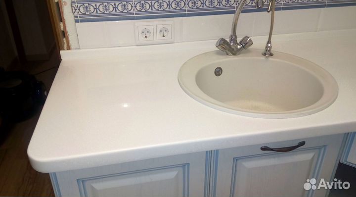 Столешница из искуственного камня