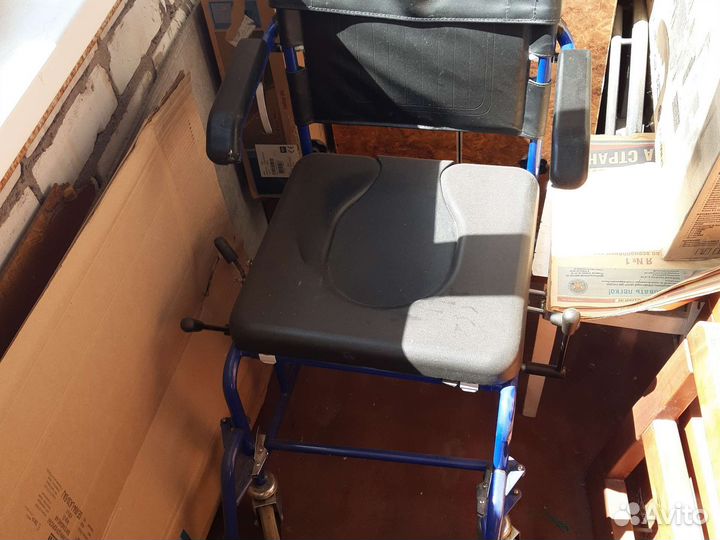 Инвалидная коляска