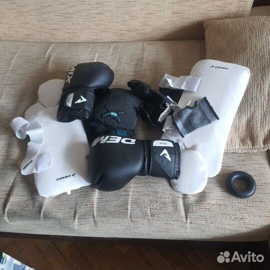 Боксёрские перчатки, защита для бокса