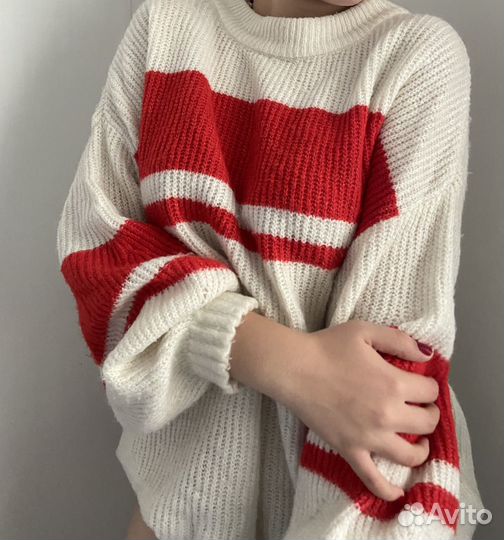 Свитер женский